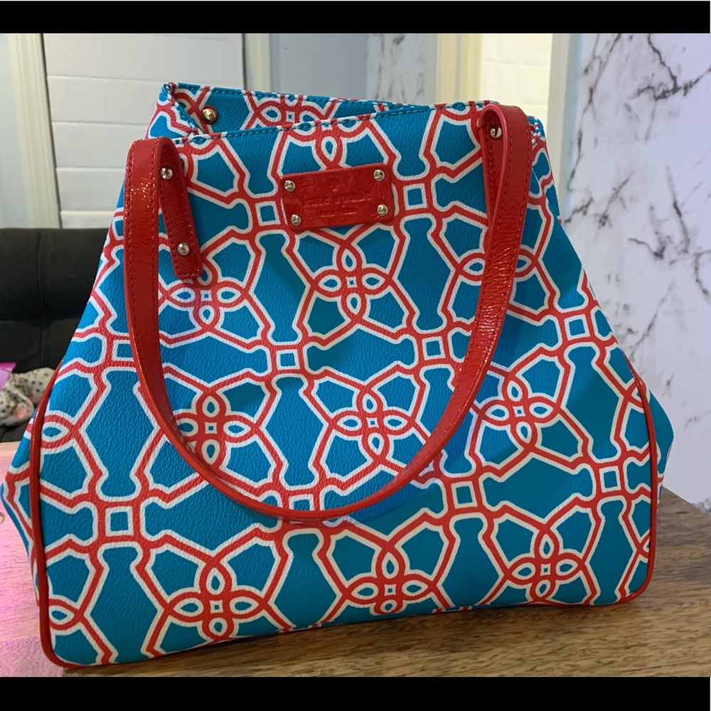 KATE SPADE RARE MEDIUM SIZED BUCKET BAG